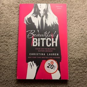 💜 Christina Lauren’s “Beautiful B*tch” book ‼️
